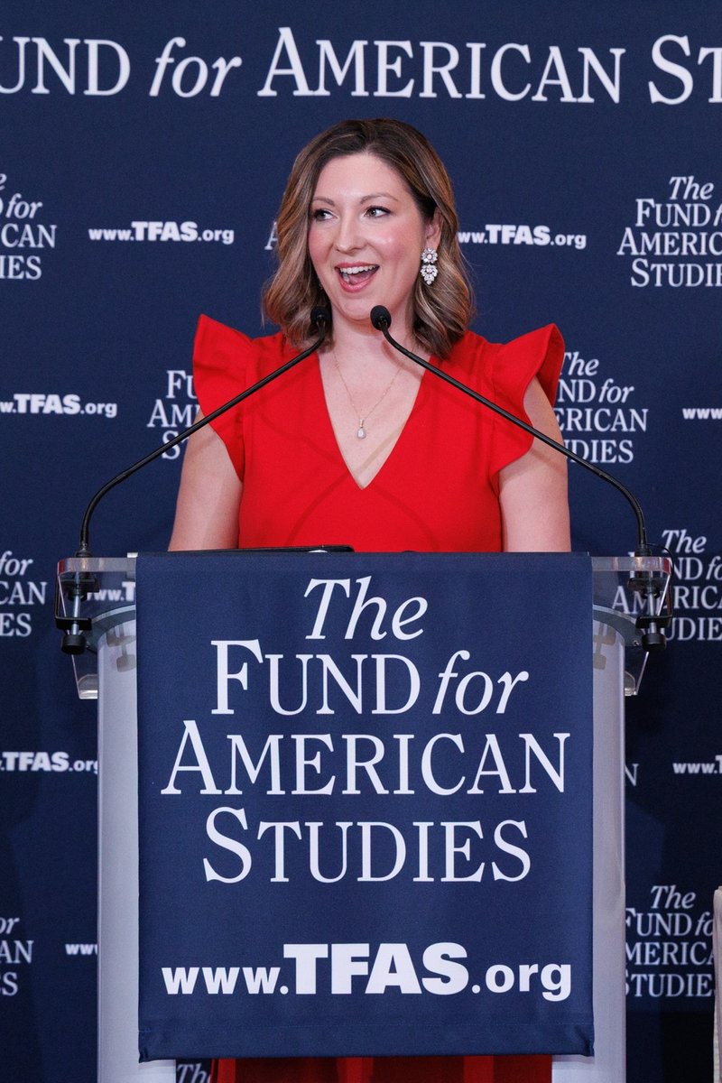 Katelyn Walls Shelton at the podium, The Fund for American Studies