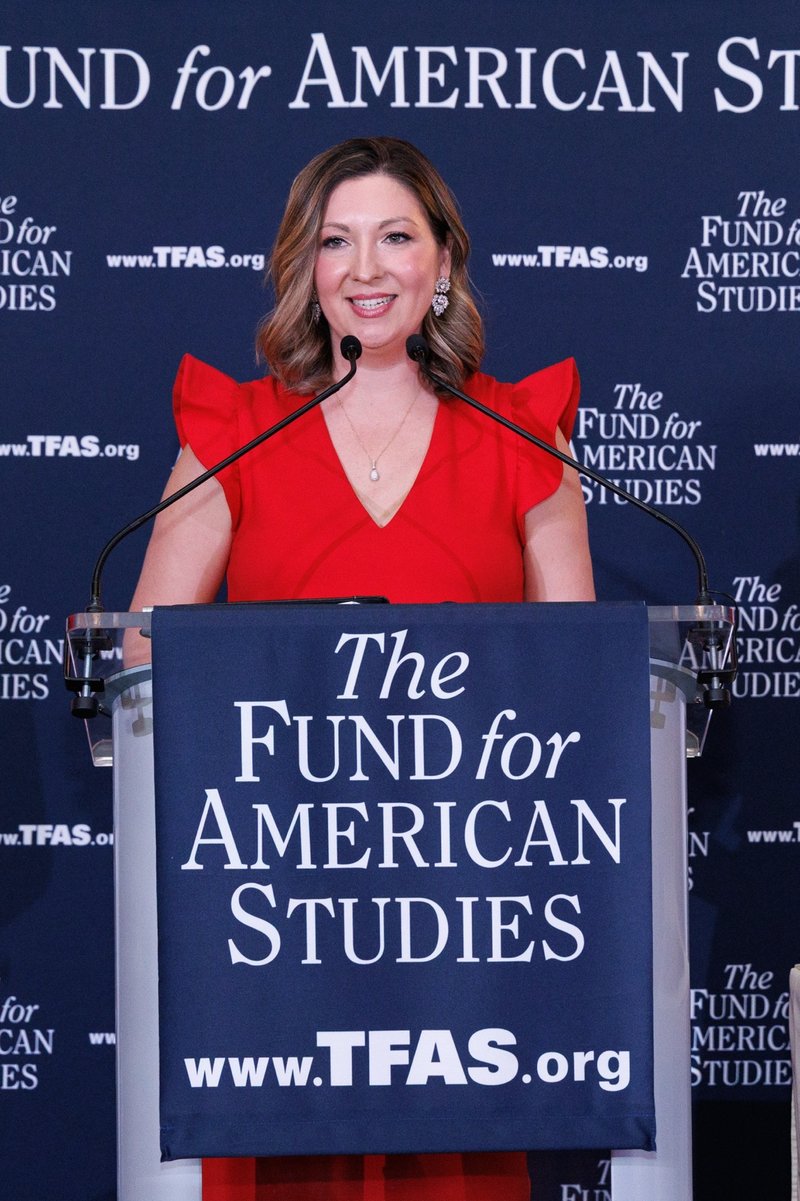 Katelyn Walls Shelton speaking at The Fund for American Studies Journalism Awards Dinner
